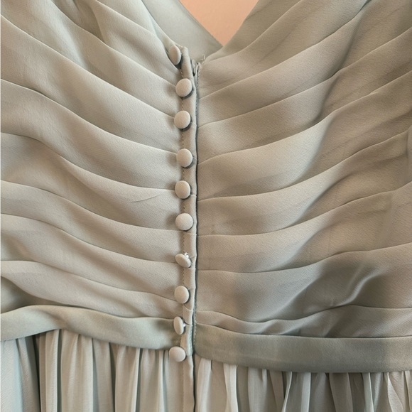 Sage green formal dress - Picture 5 of 12